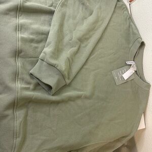 H&M Green Crew Neck Sweater